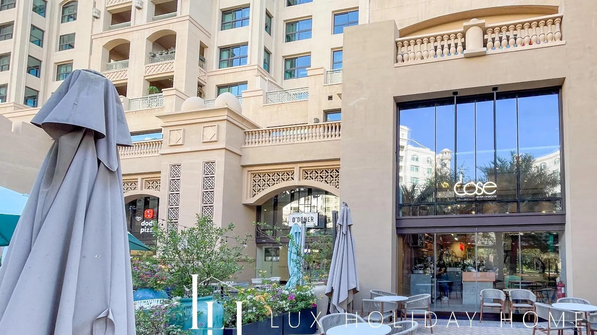Lux The Palm Island Shoreline Suite Dubai