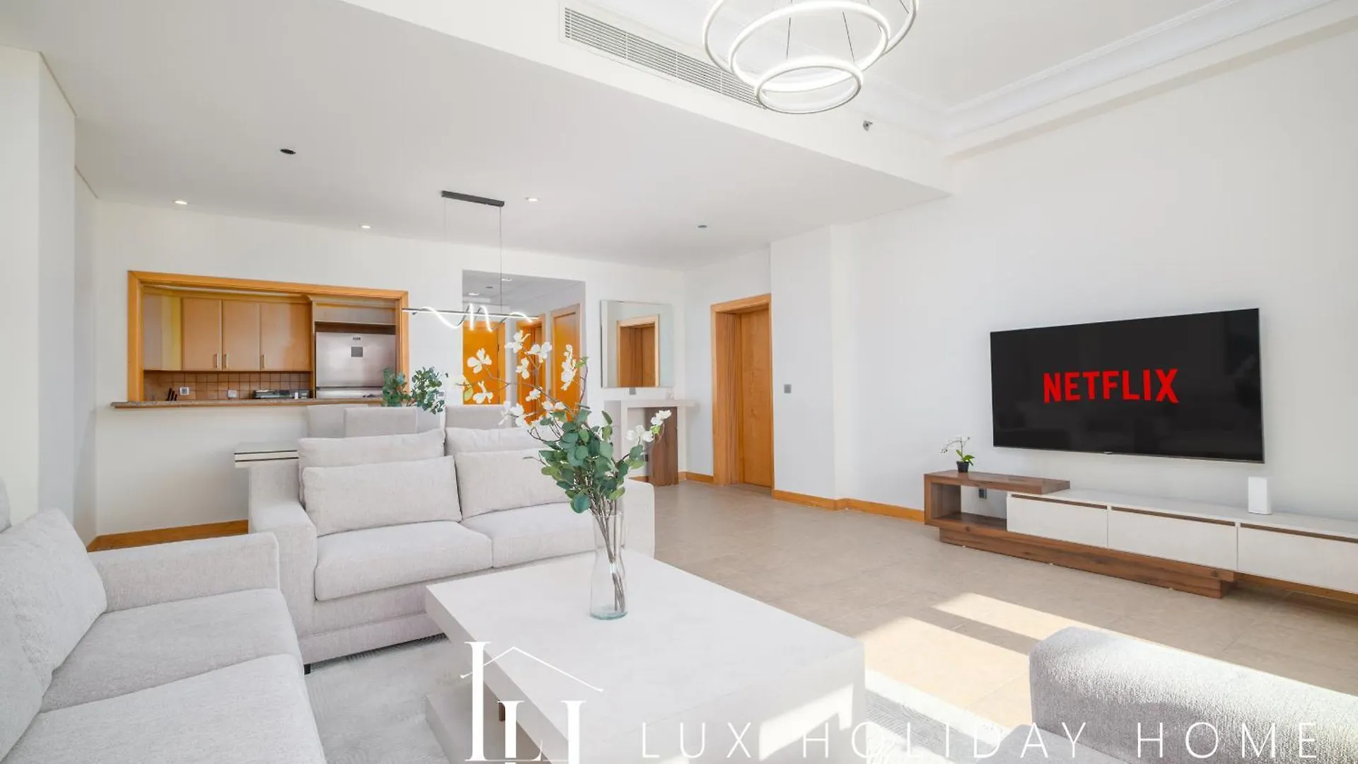 Lux The Palm Island Shoreline Suite Dubai
