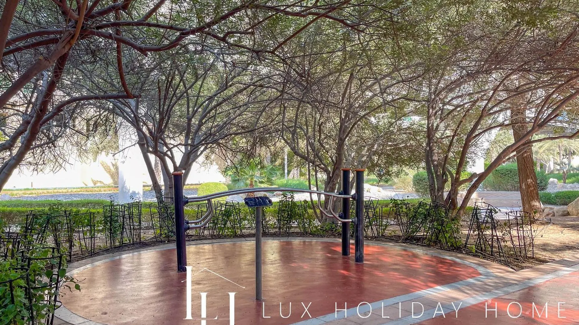 Lux The Palm Island Shoreline Suite Dubai Apartment